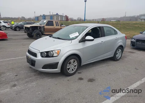 2014 Chevrolet Sonic Lt Auto z USA, uszkodzony, nr VIN 1G1JC5SG5E4189627